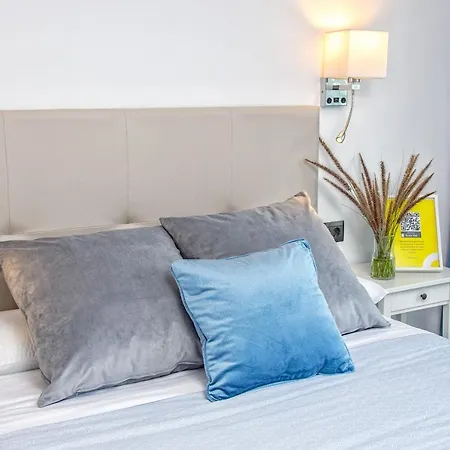 Apartment Lola Playa Puerto Marina *