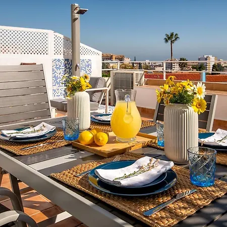 Lola Playa Puerto Marina Apartment Benalmádena